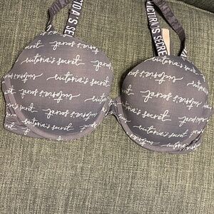 Victoria Secret T-shirt Push Up Bra 38C